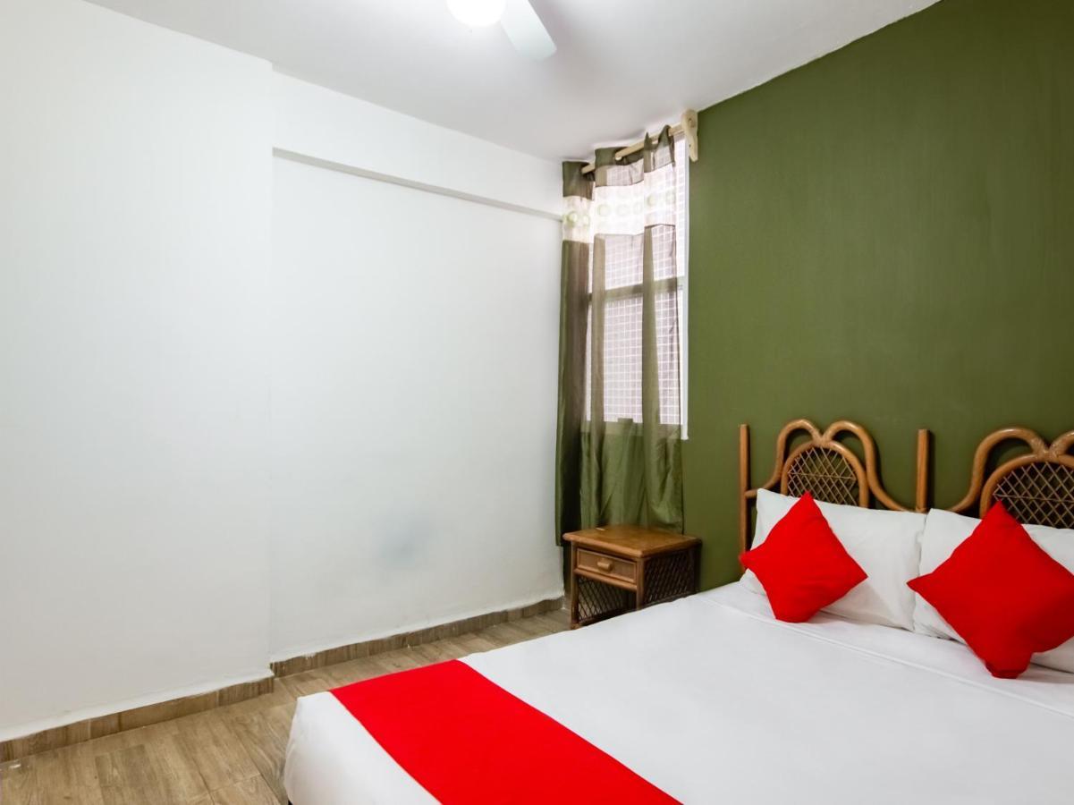 Hotel Halley 莱昂 外观 照片
